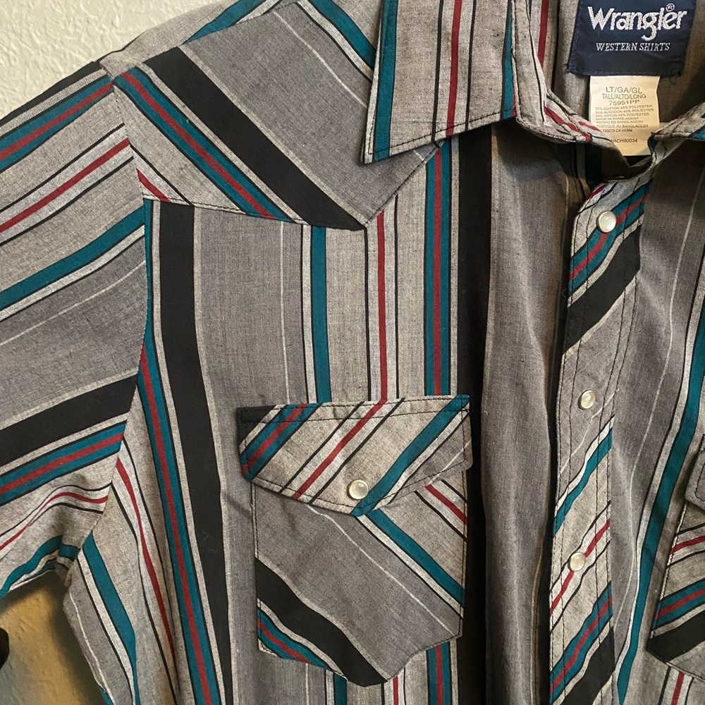 Vintage Wrangle Western Button-Up with pearl buttons - Large
